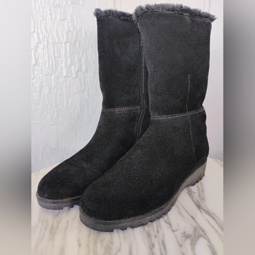 Valdini Women's Black Suede Boots